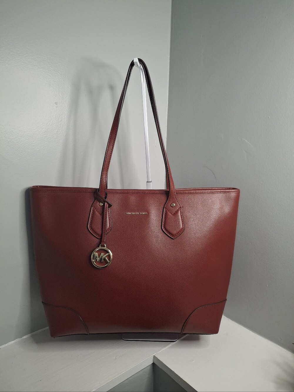 Michael Kors Jet Set Travel Large Saffiano Leather Tote Maroon Oxblood EUC